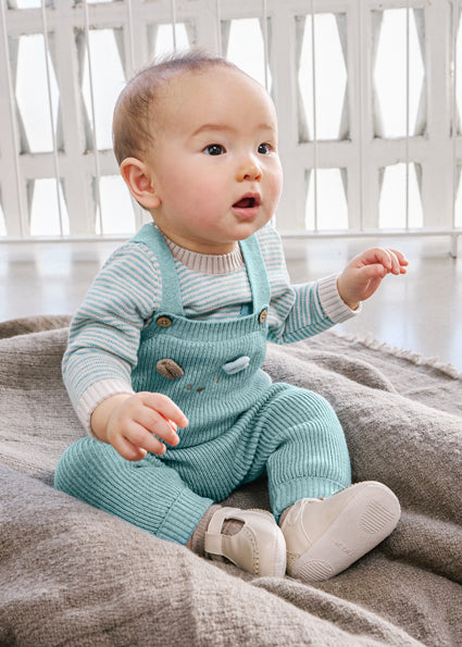 Completo salopette e maglione neonato